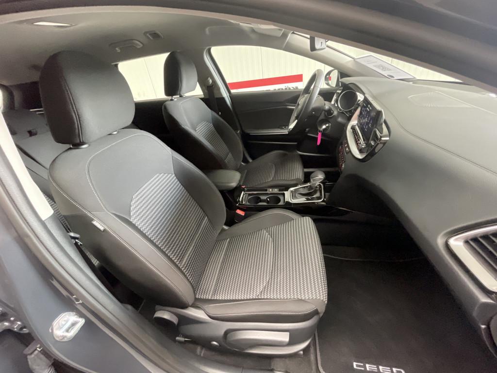 Kia Ceed SW 1.5 T-GDI DCT Spirit