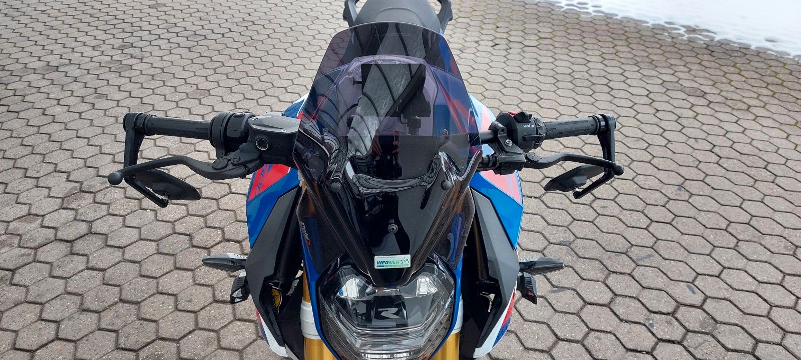 Fahrzeugabbildung BMW F 900 R Style Sport  Puig Edition   Vollausst.