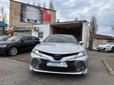 Toyota Camry Hybrid Executive - Toyota Camry