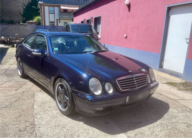 Mercedes-Benz MERCEDES BENZ CLK320 AMG DESIGNO VOLLAUSST...