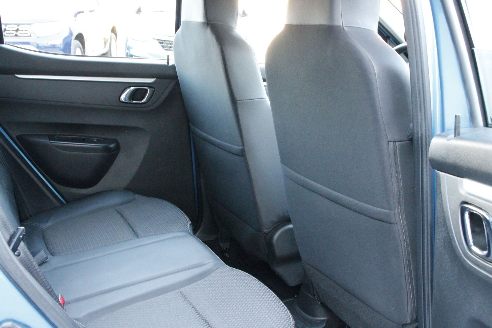 Fahrzeugabbildung Dacia Spring Essential