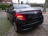 Peugeot 207 CC Cabrio-Coupe Roland Garros - Peugeot 207 mit Benzin-Antrieb: Cabrio, Garros Roland