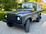 Land Rover Defender 90 Td5 Softtop 1. Hand 17 TKM (!)