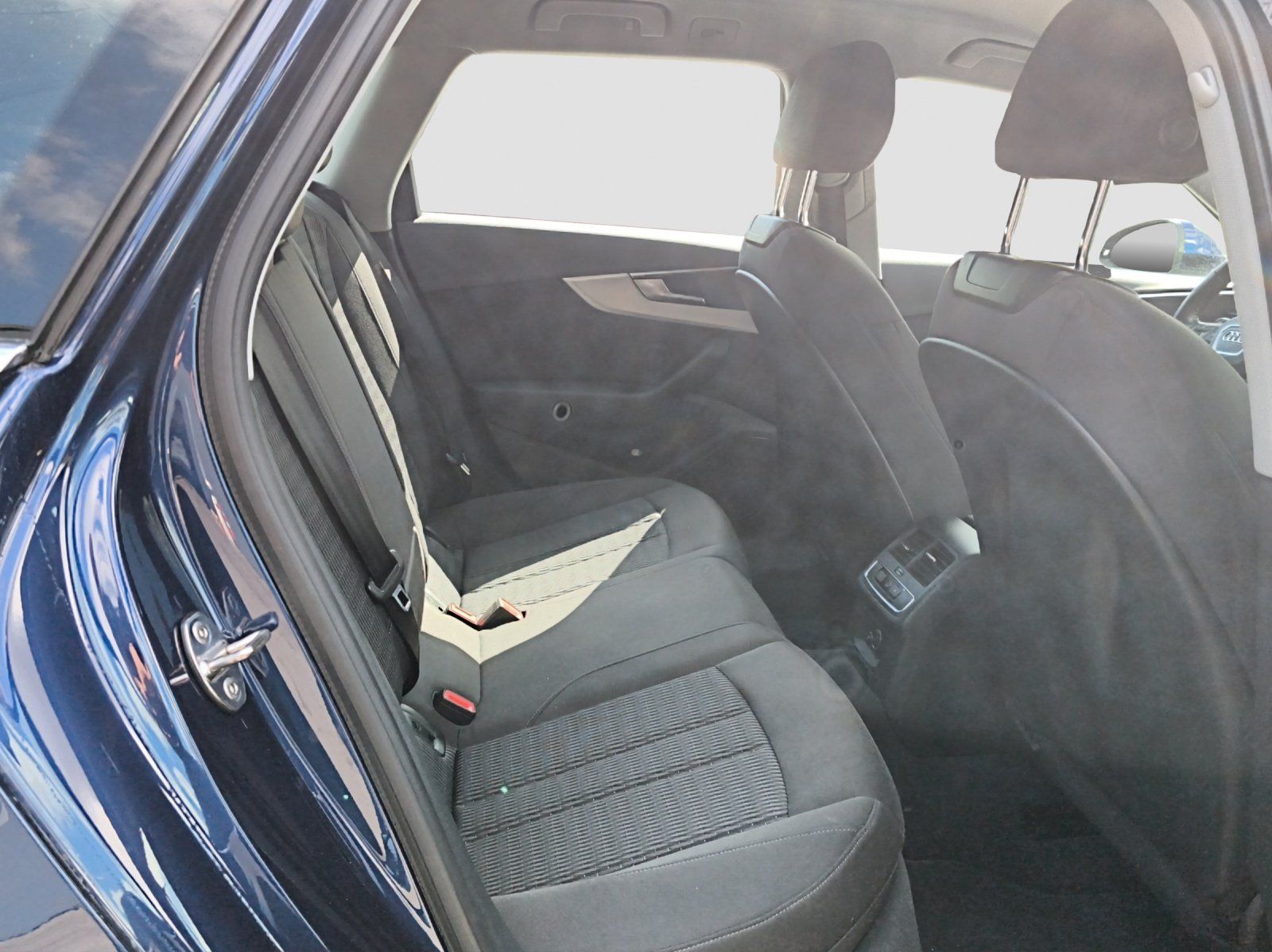 Audi A4 Avant design 40 TDI S tronic quattro design N foto 21