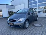 Mercedes-Benz A 160 A -Klasse A 160 - Mercedes-Benz A 160: Navigationssystem