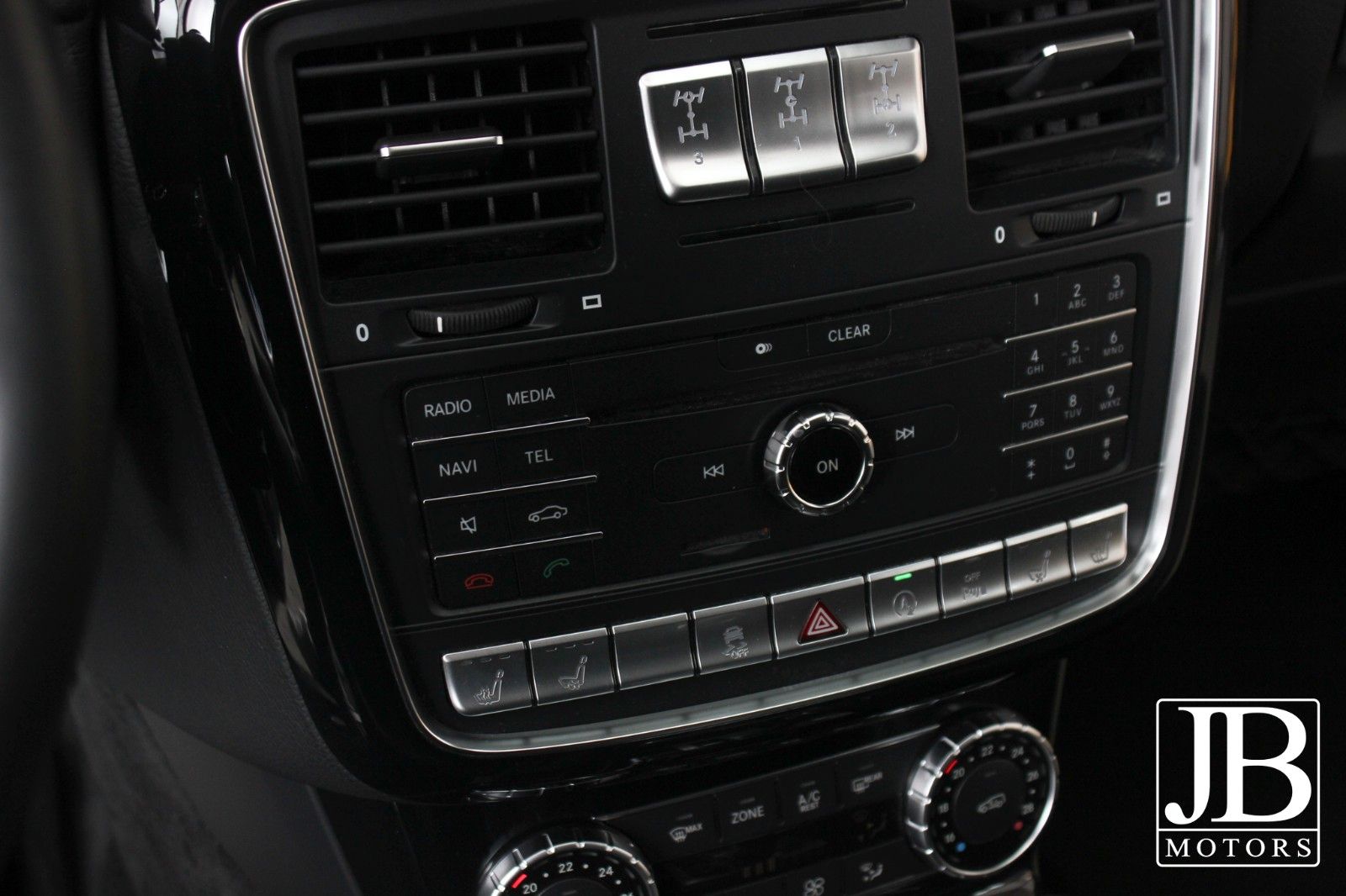 Fahrzeugabbildung Mercedes-Benz G -Modell G500 Exclusiv Fond TV Designo H&K
