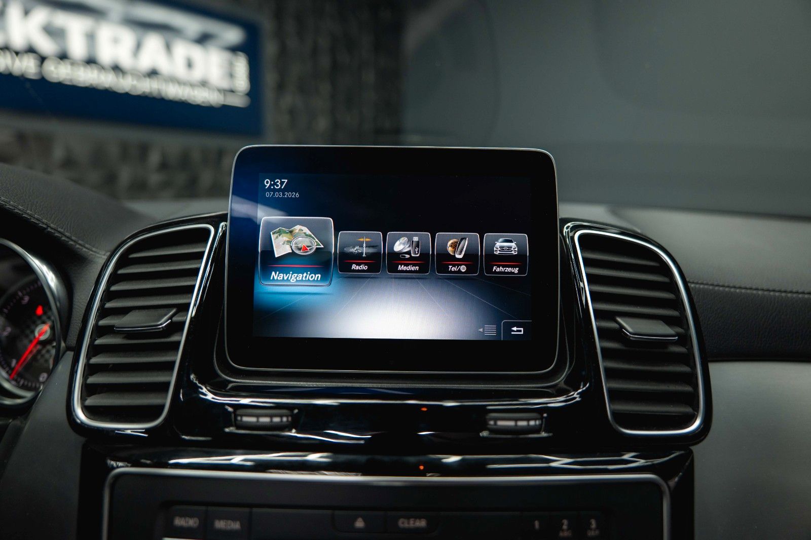 Fahrzeugabbildung Mercedes-Benz GLE 350d Coupe 4Matic AMG Night *Pano*ACC*LED*