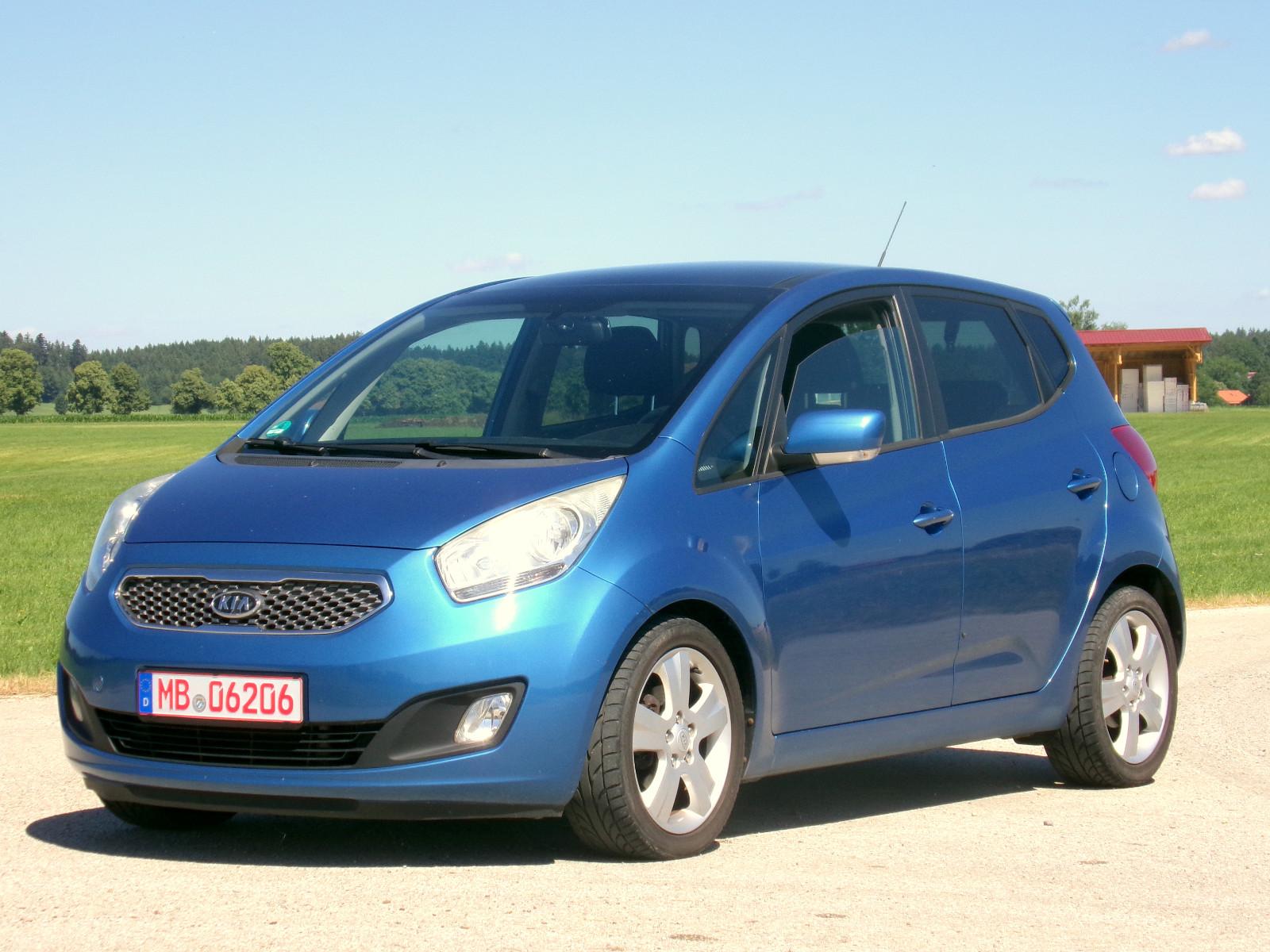 Kia Venga Titanium Collection Service NEU! TÜV 4/28!
