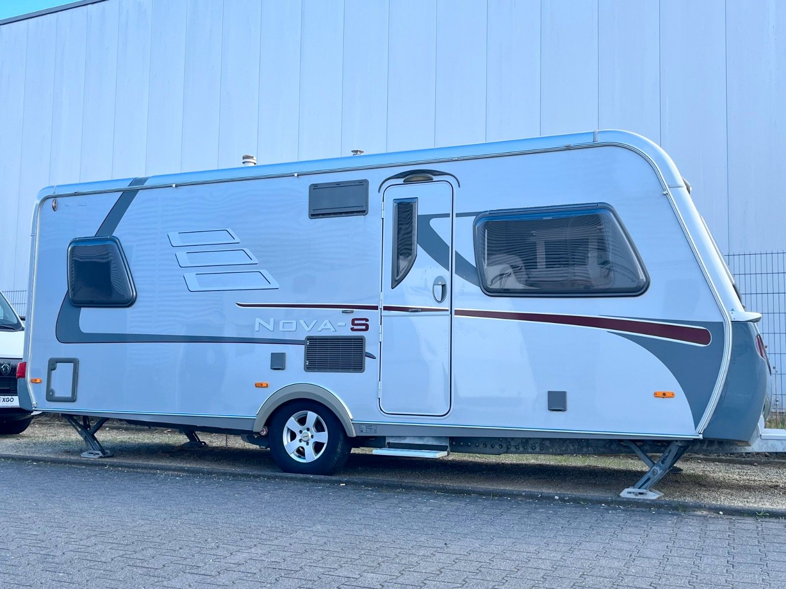 Fahrzeugabbildung HYMER / ERIBA / HYMERCAR Nova S 546 -Kinderbett, Solar, Mover -
