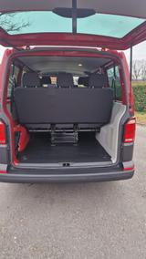 Volkswagen VW T6 Kombi, 9 Sitzer mit neuen Zahnriehmen - Volkswagen T6 Kombi: Von Privat