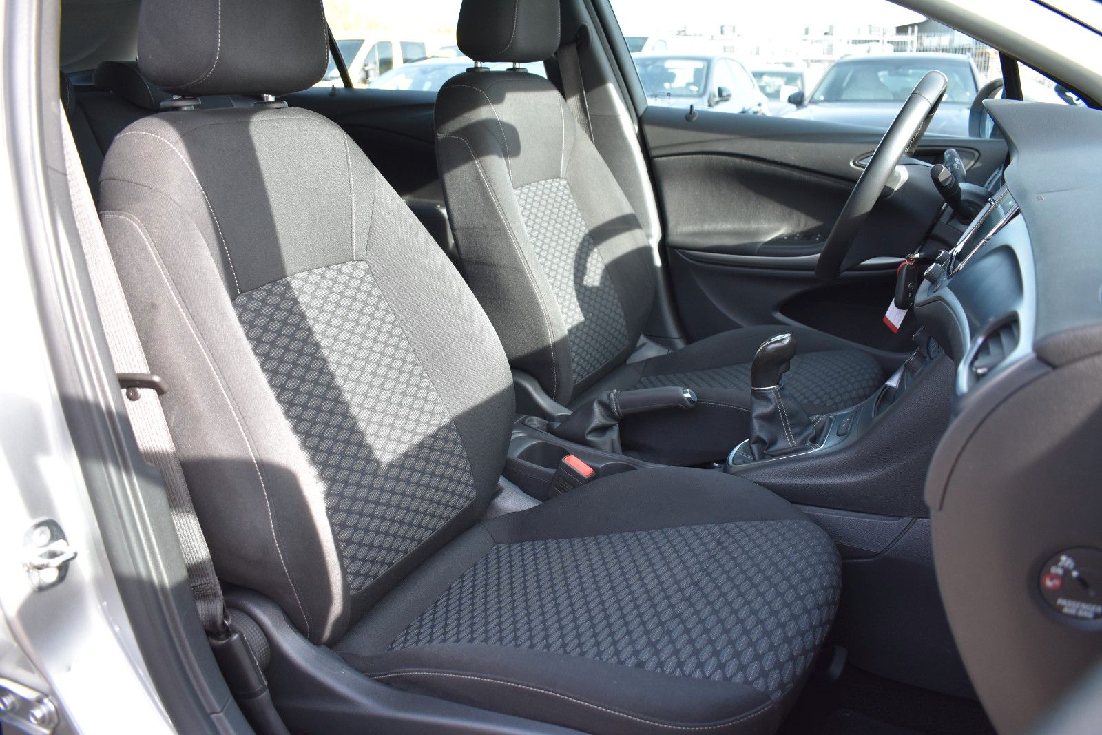 Fahrzeugabbildung Opel Astra K Sports Tourer Edition KLIMA/PDC/TEMPOMAT