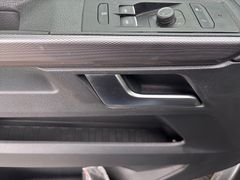 Fahrzeugabbildung Volkswagen T6.1 Transporter Multivan 4MOTION Highline-NP91
