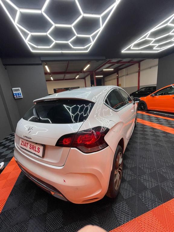 DS Automobiles DS4