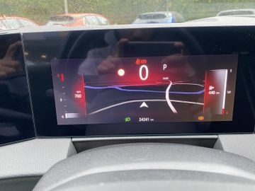 Bild 13 Opel Astra GS AT/NAVI/SHZ+LHZ/PDC vo+hi+360