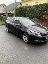 Kia cee'd Sportswagon 1.6 GDI Dream Team Edition... - Kia cee'd Sportswagon von privat
