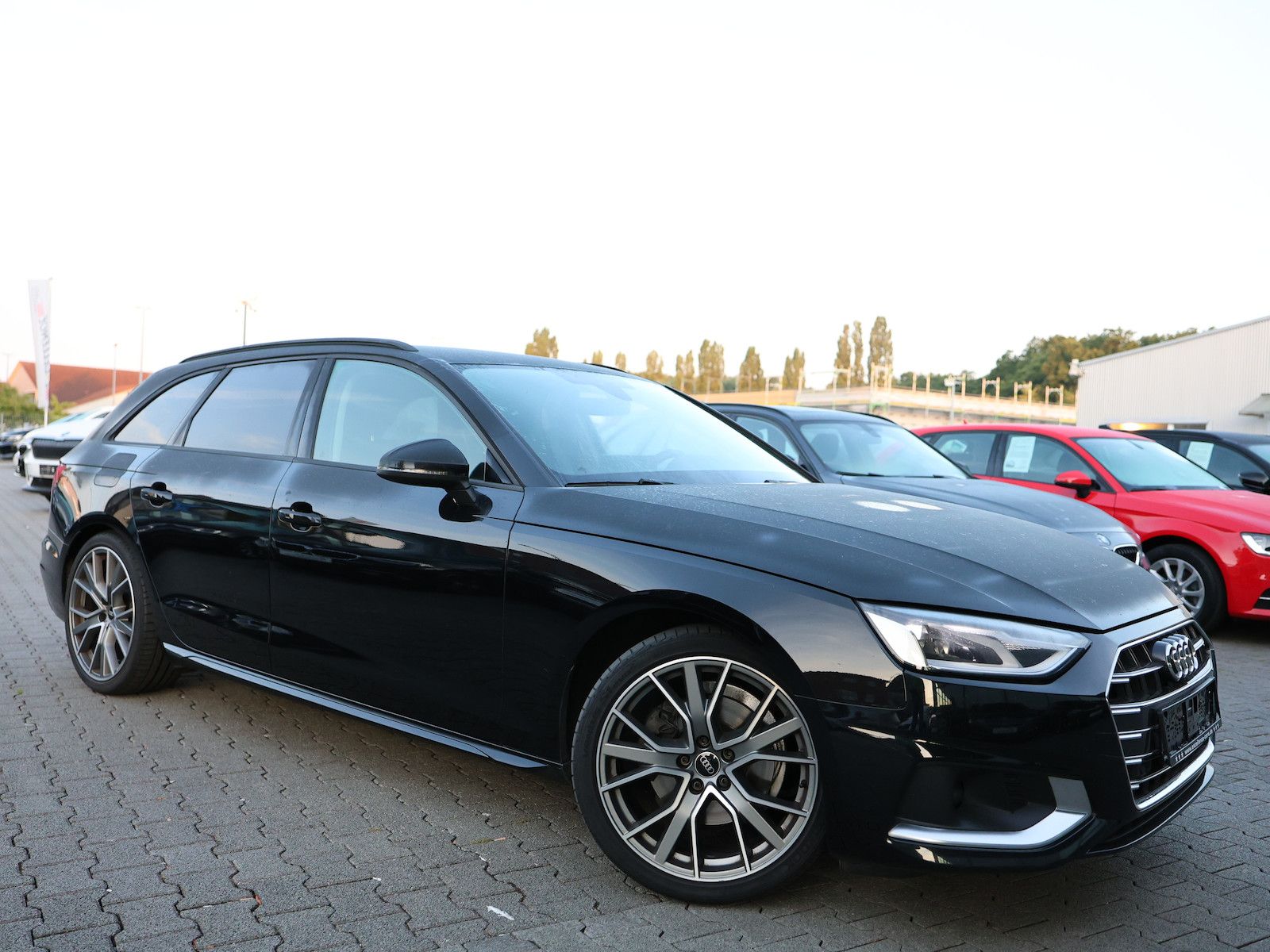 Audi A4 Avant 35 TDI ADVANCED / LED / BANG & OLUFSEN imagem 2