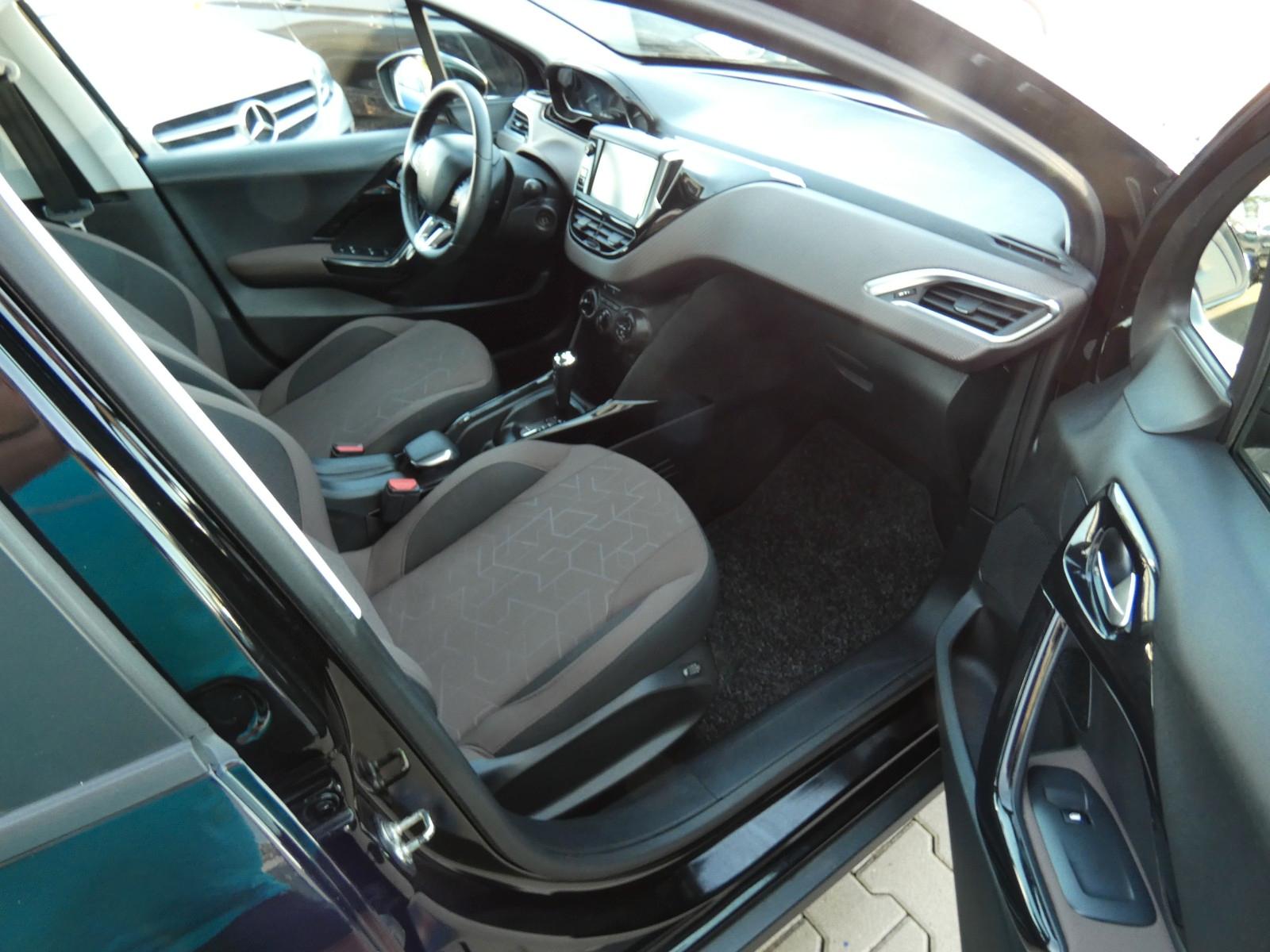 Peugeot 2008 Active Automatik Navi Alu Met.