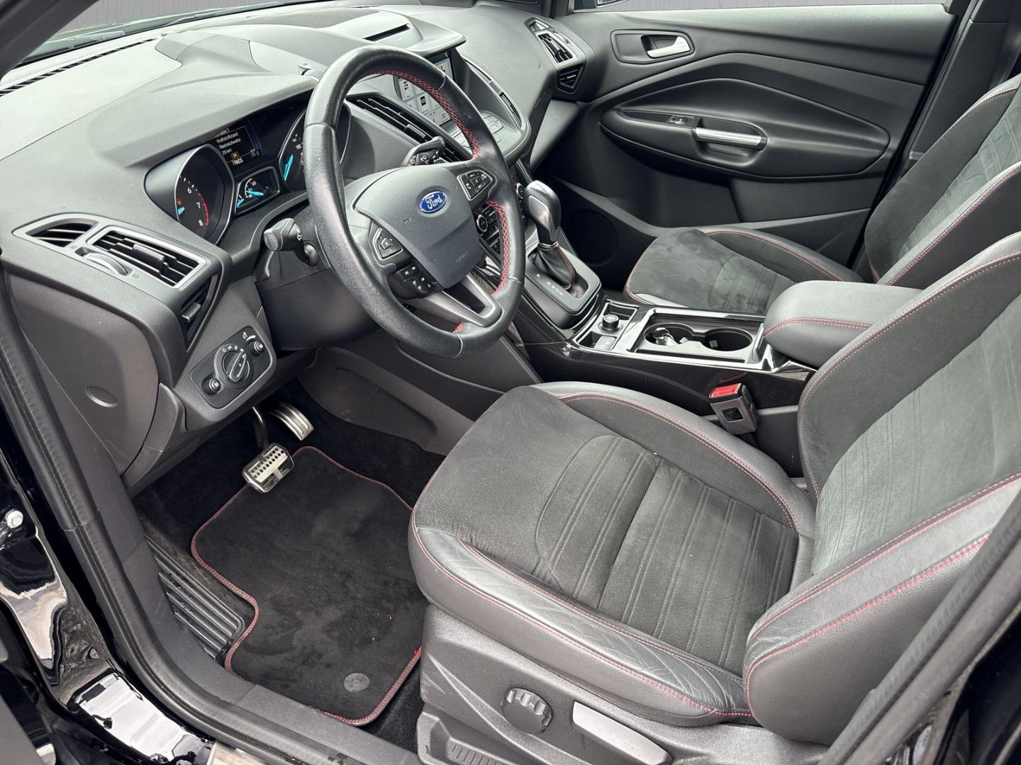 Ford Kuga ST-Line 2.0EcoBoost RFK PANO WinterP GJR