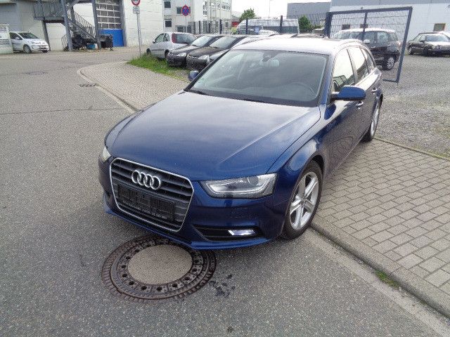 Audi A4 Avant Ambition Alu LED Xenon Navi S-Sitze