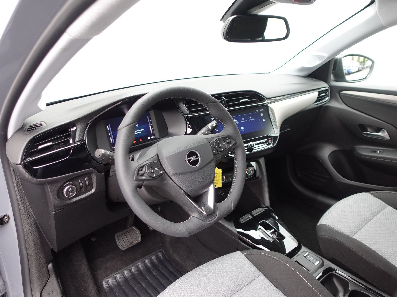 Fahrzeugabbildung Opel Corsa Edition 1.2T Hybrid AUTOMATIK,Kamera,SHZ