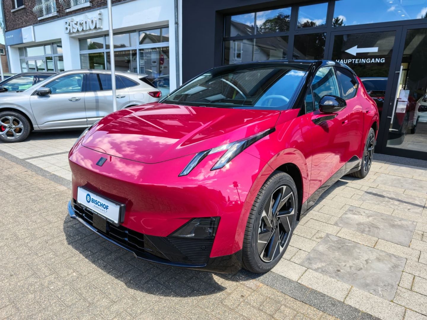 Lynk & Co 02