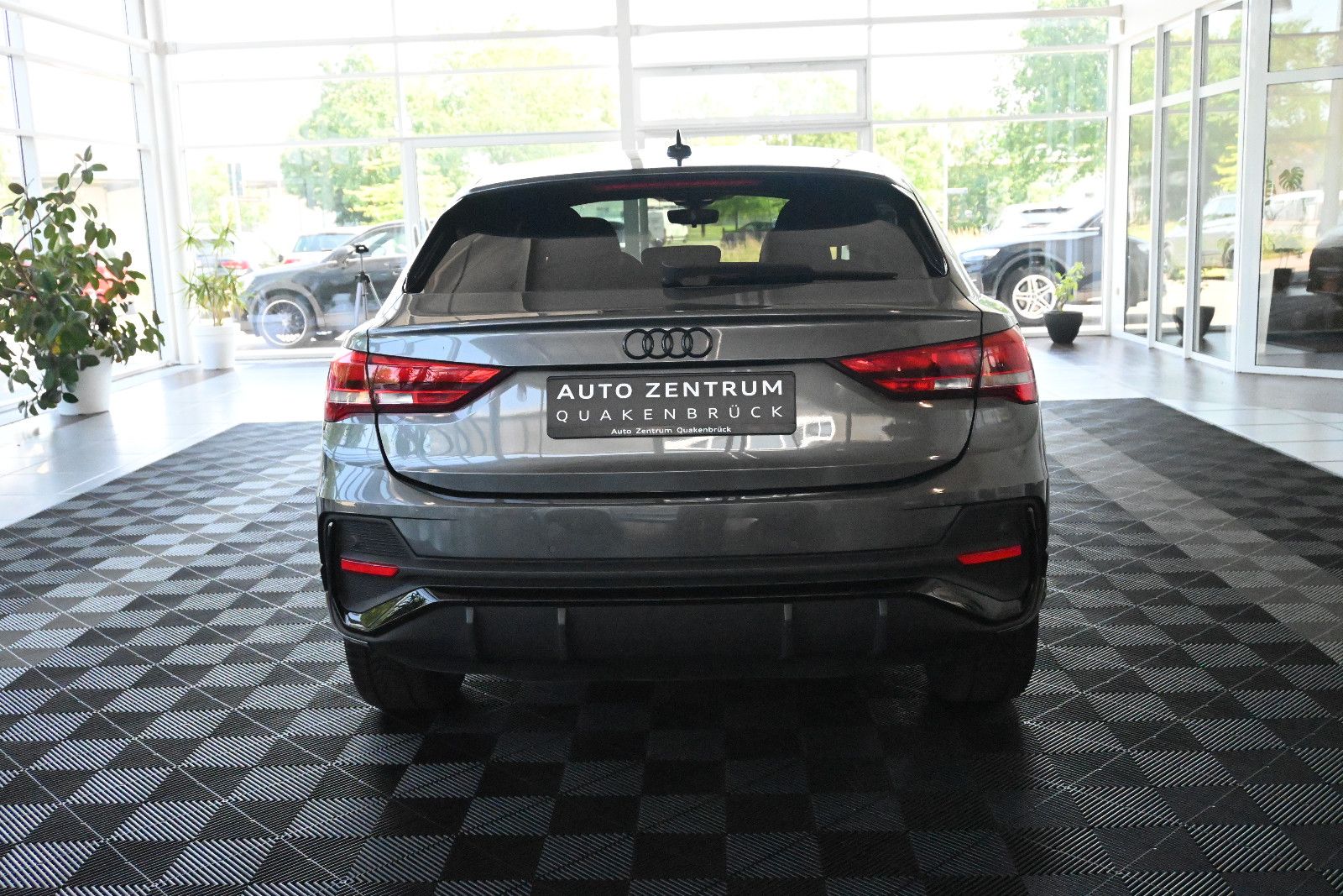 Audi Q3 SB 35 TDI S-Line Navi Virtual Teilleder PDC foto 7
