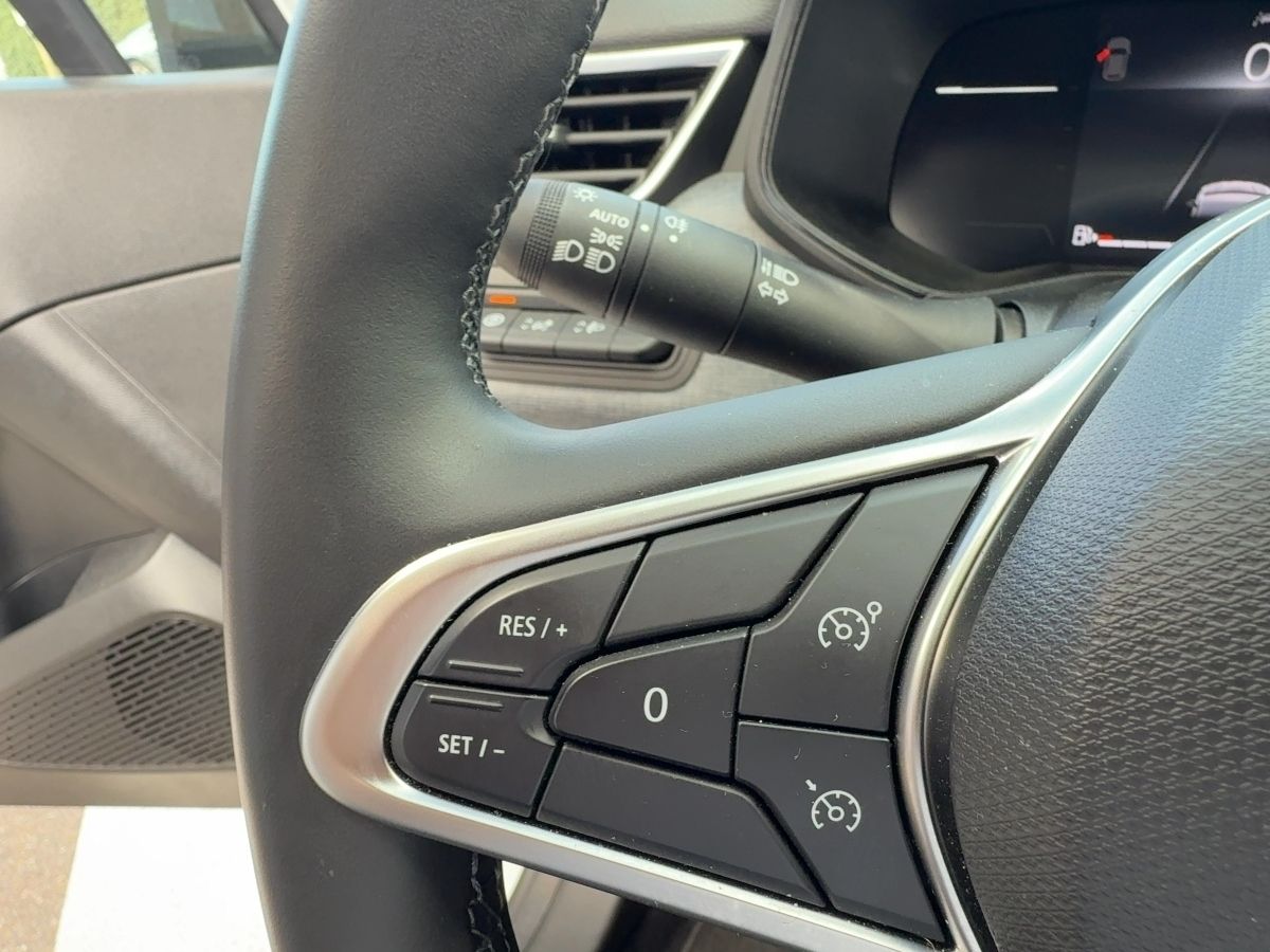Fahrzeugabbildung Renault Clio Evolution SCe 65 GJR SHZ