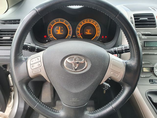 Toyota Auris Sol_10
