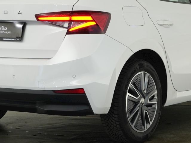 Fabia TSI TOUR+SITZHEIZUNG+LED LICHT+PARKPILOT V