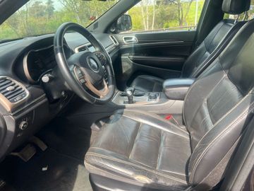 Jeep Grand Cherokee - 3