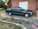 Mercedes-Benz Mercedes W124 220 CE,Tüv neu , Leder , Kli... - Mercedes-Benz 220: W124