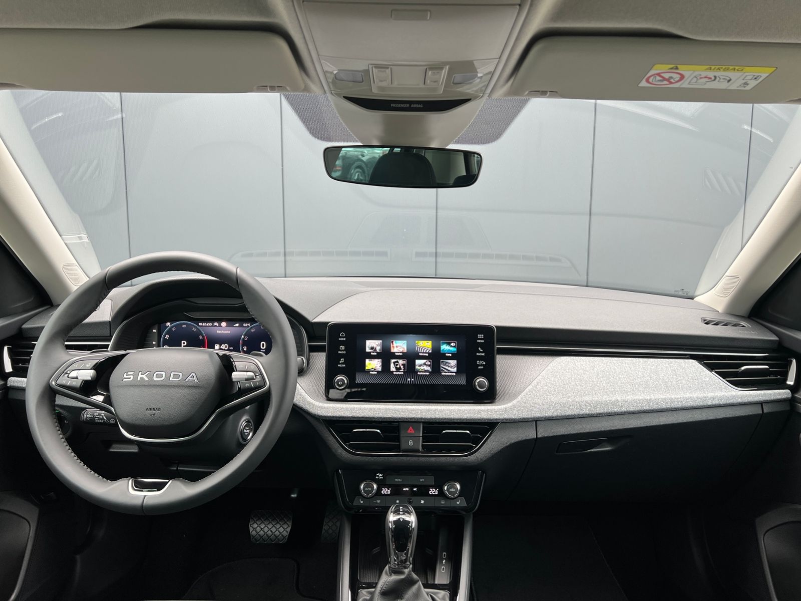 Fahrzeugabbildung SKODA Kamiq Tour 1.0 TSI DSG *AHK, Matrix, ACC, SmartL