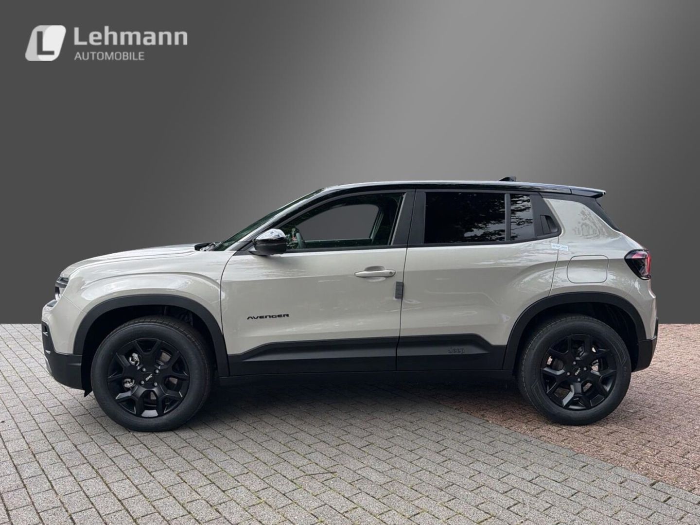 Fahrzeugabbildung Jeep Avenger Black Edition 1.2 MHEV -Panoramadach-MY2
