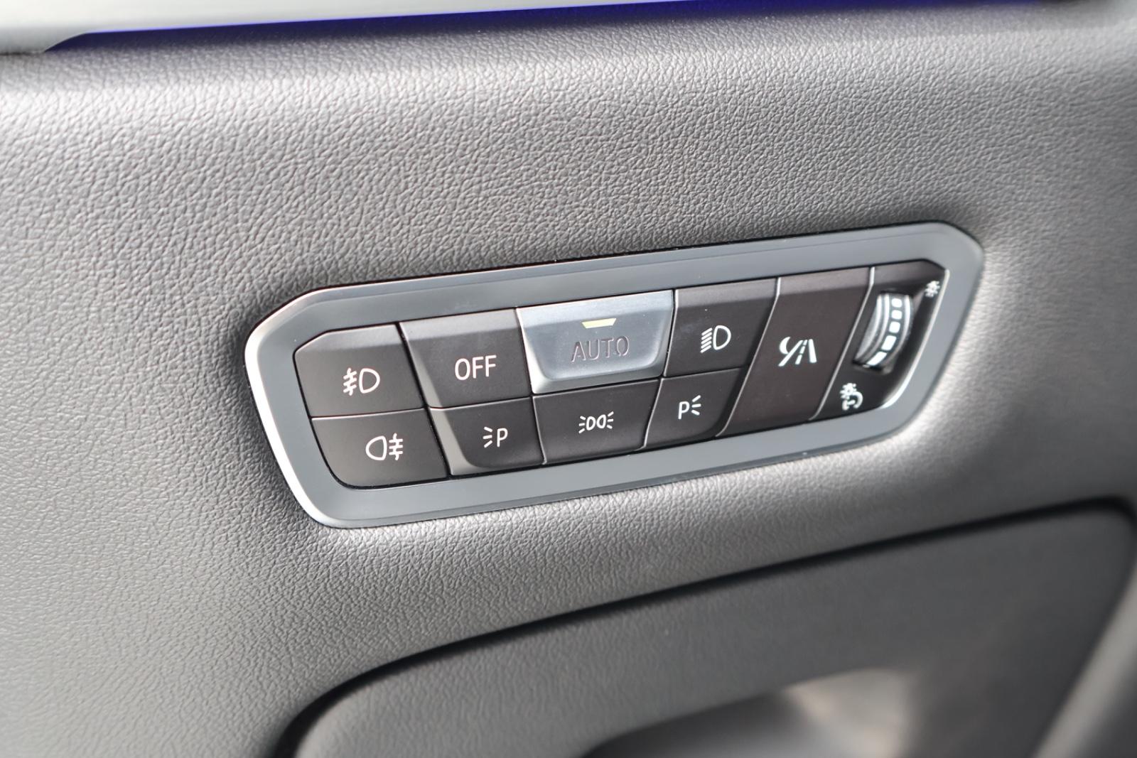 BMW X7 M50 d 7-Sitzer/Laser/Navi/SoftClose/STHZ/AHK