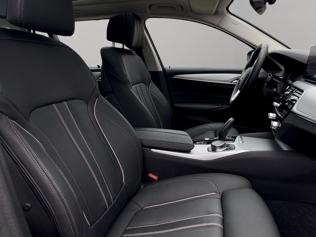 Foto Nummer 12: BMW 530e