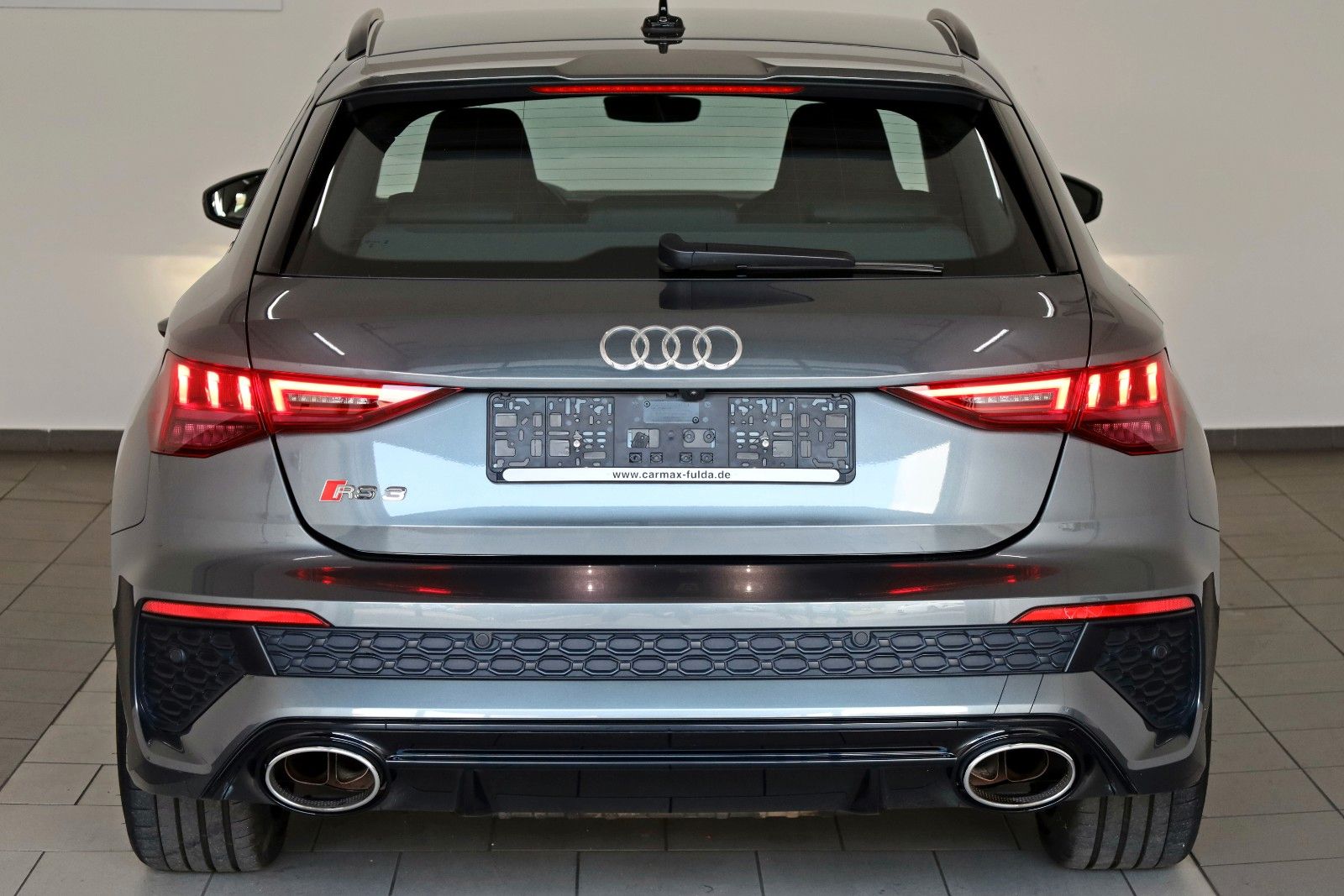 Fahrzeugabbildung Audi RS3 SB quattro Optik/Assistenz Pak,ACC,B&O,LED