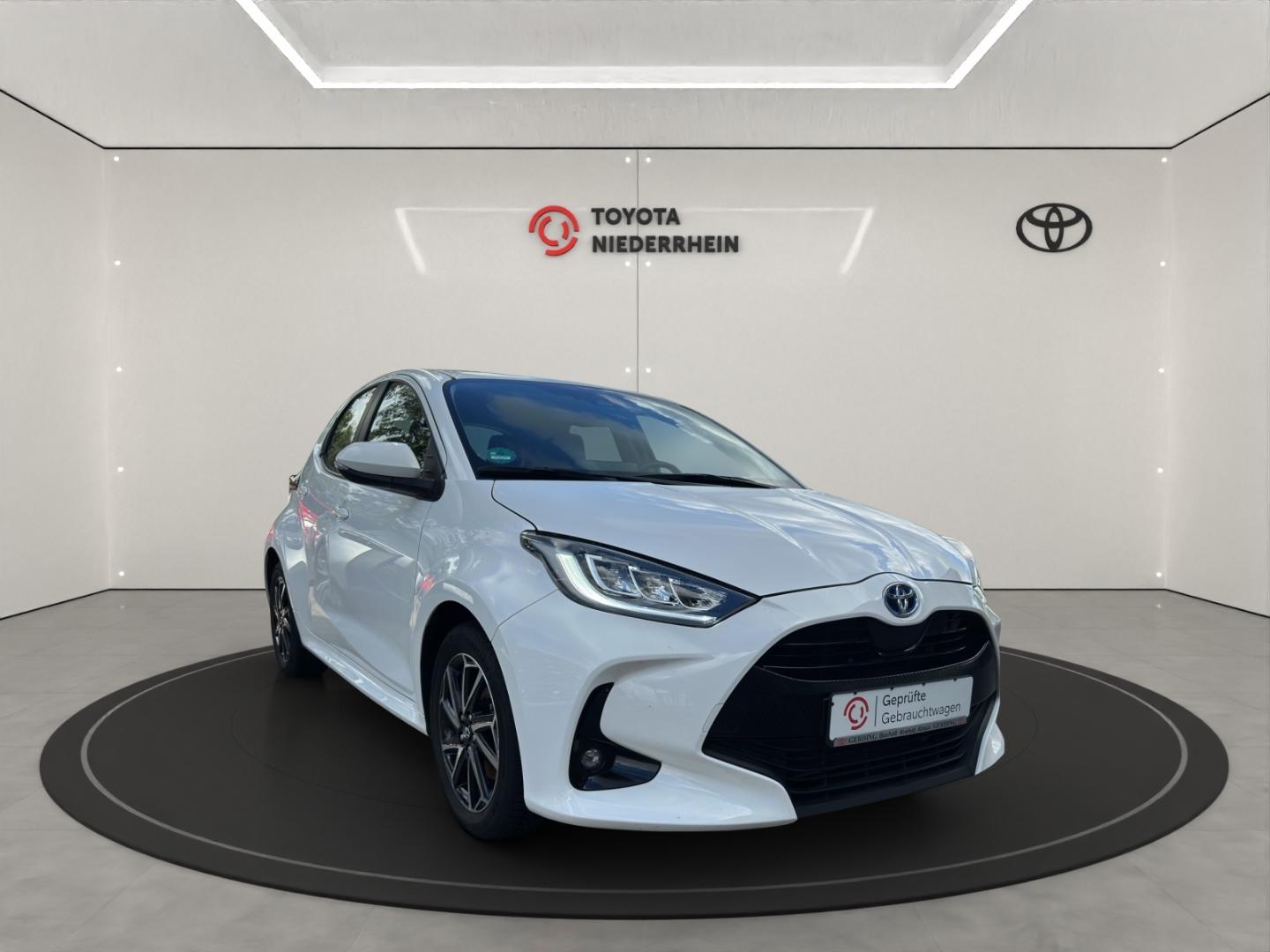 Toyota Yaris Hybrid Team Deutschland+COMFORT PAKET+SHZ+