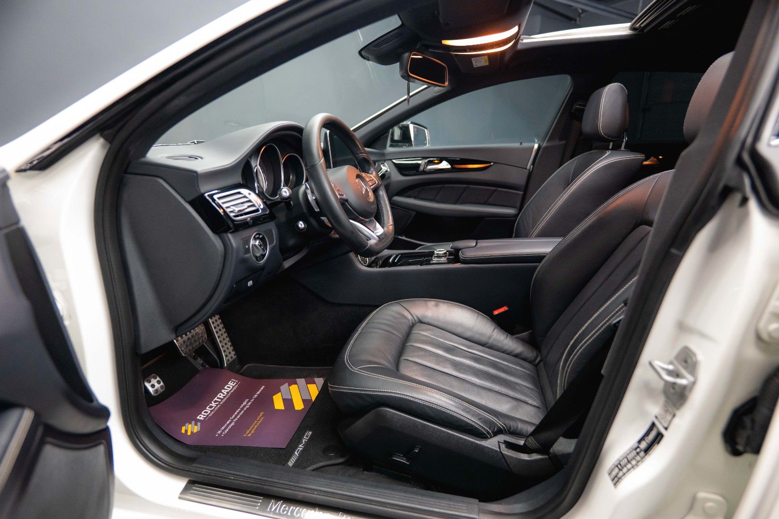 Fahrzeugabbildung Mercedes-Benz CLS 400 Shooting Brake AMG Night-Paket Designo