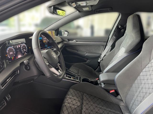Fahrzeugabbildung Volkswagen Golf Variant 1.5 eTSI DSG R-LINE BLACK-STYLE NAV