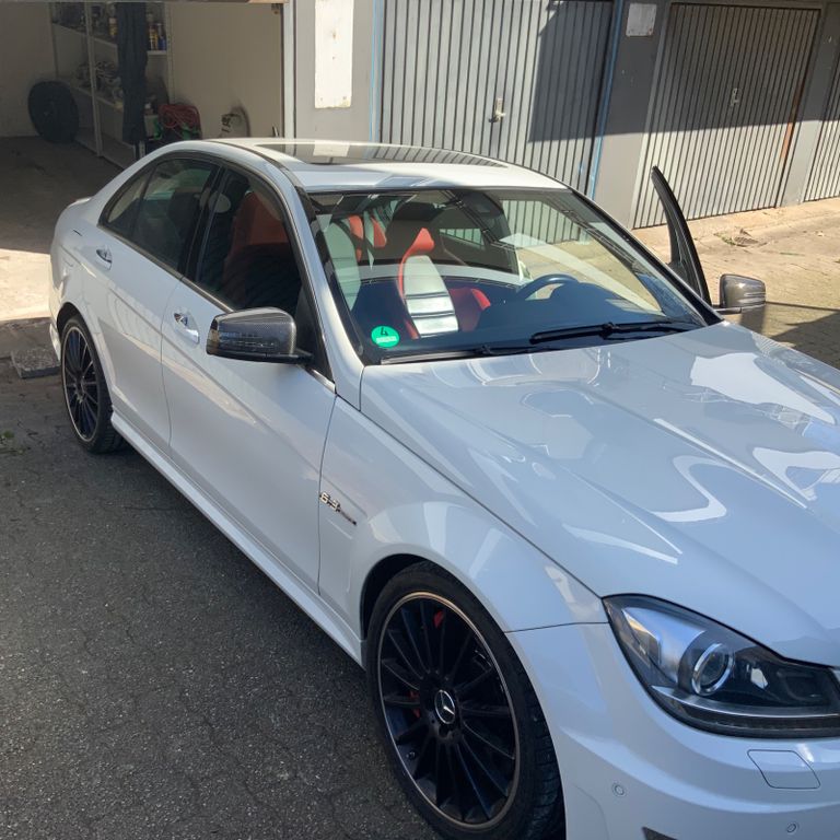 Mercedes-Benz C 63 AMG