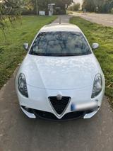 Alfa Romeo Giulietta bifuel (Benzin+LPG) my16 1.4 120... - Alfa Romeo Giulietta in Frankfurt (Main)