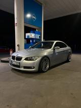BMW E92 325i N53 - BMW 325: E92 325i