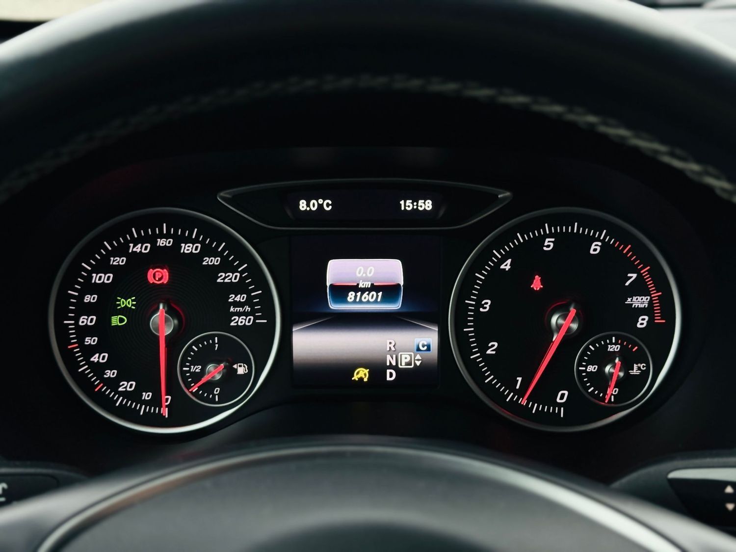 Fahrzeugabbildung Mercedes-Benz B 200 AMG Styling, NIGHTFALL, Autom., AHK, LED,
