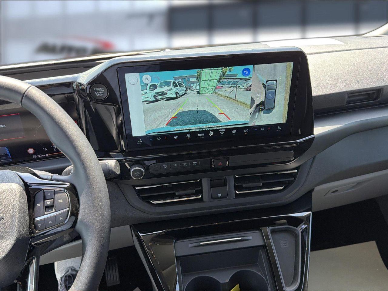 Ford Tourneo Custom Titanium L1 170PS Automatik Navi