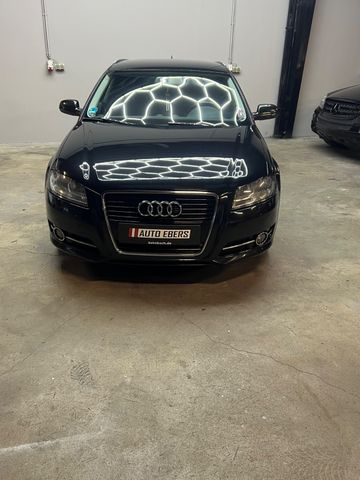 Audi A3 Sportback 1.2 TFSI Attraction/TÜV Neu/Klima