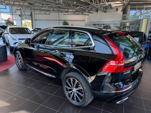Fahrzeugabbildung Volvo XC60 Inscription AWD LEDER RFK 19"