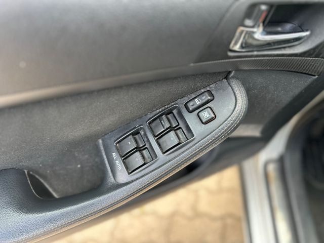 Toyota Avensis 1.8 Sol Lim.
