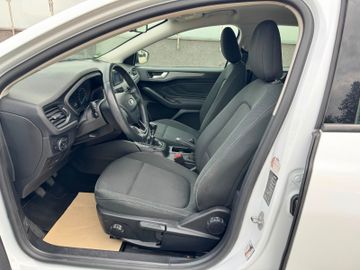 Ford Focus - 11