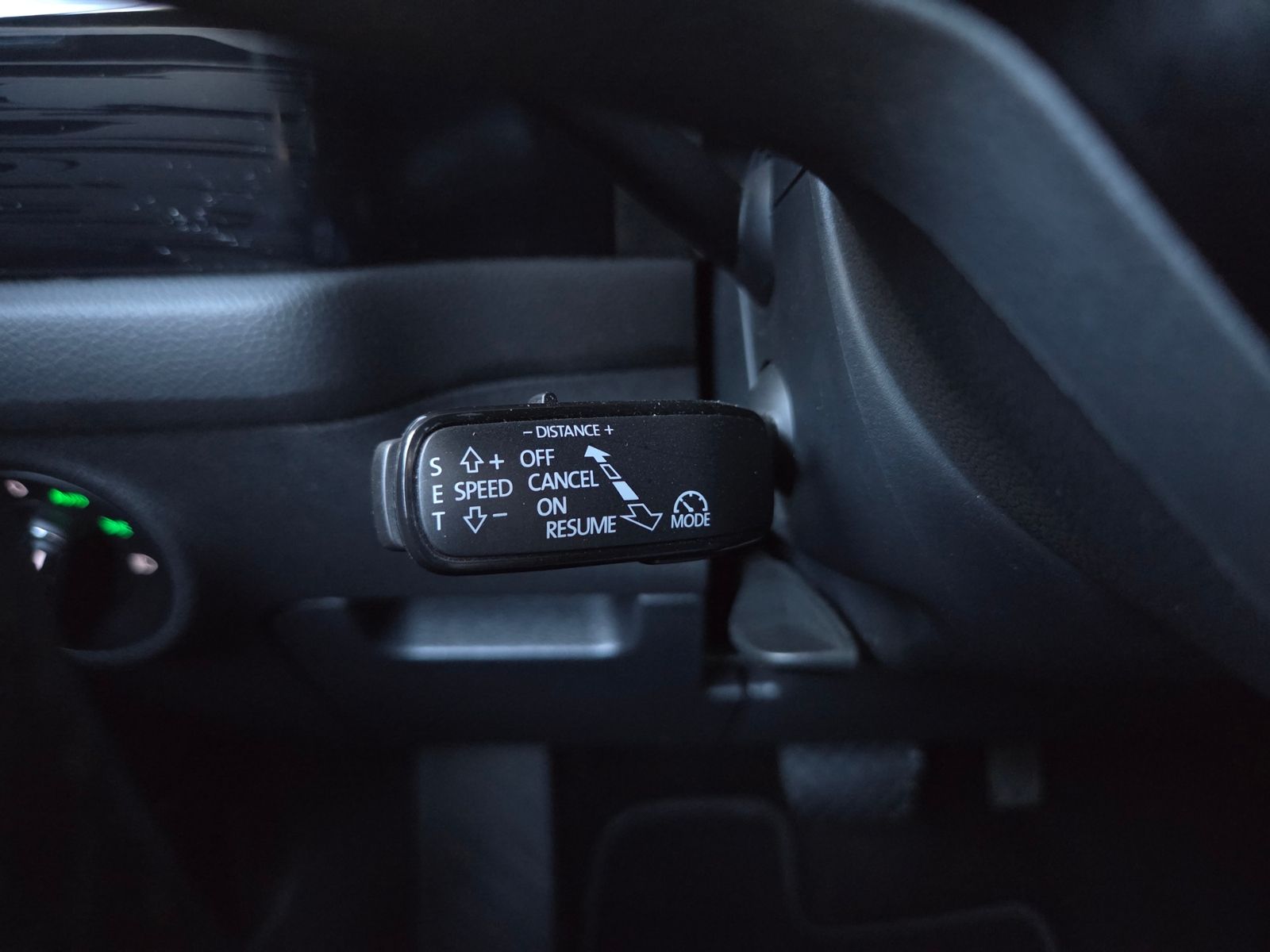 Fahrzeugabbildung SKODA Kodiaq Style 4x4 PANO MEMORY 360° STNDHZ