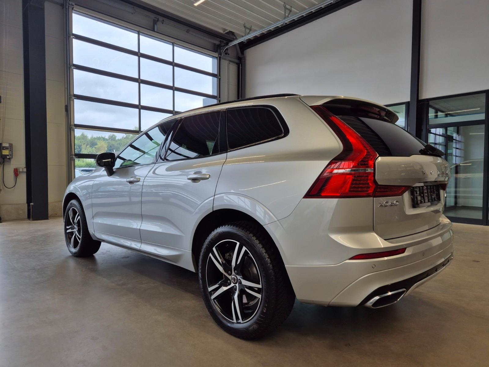 Volvo XC60 R DESIGN 2.0d AWD LEDER NAVI SPUR CAMERA